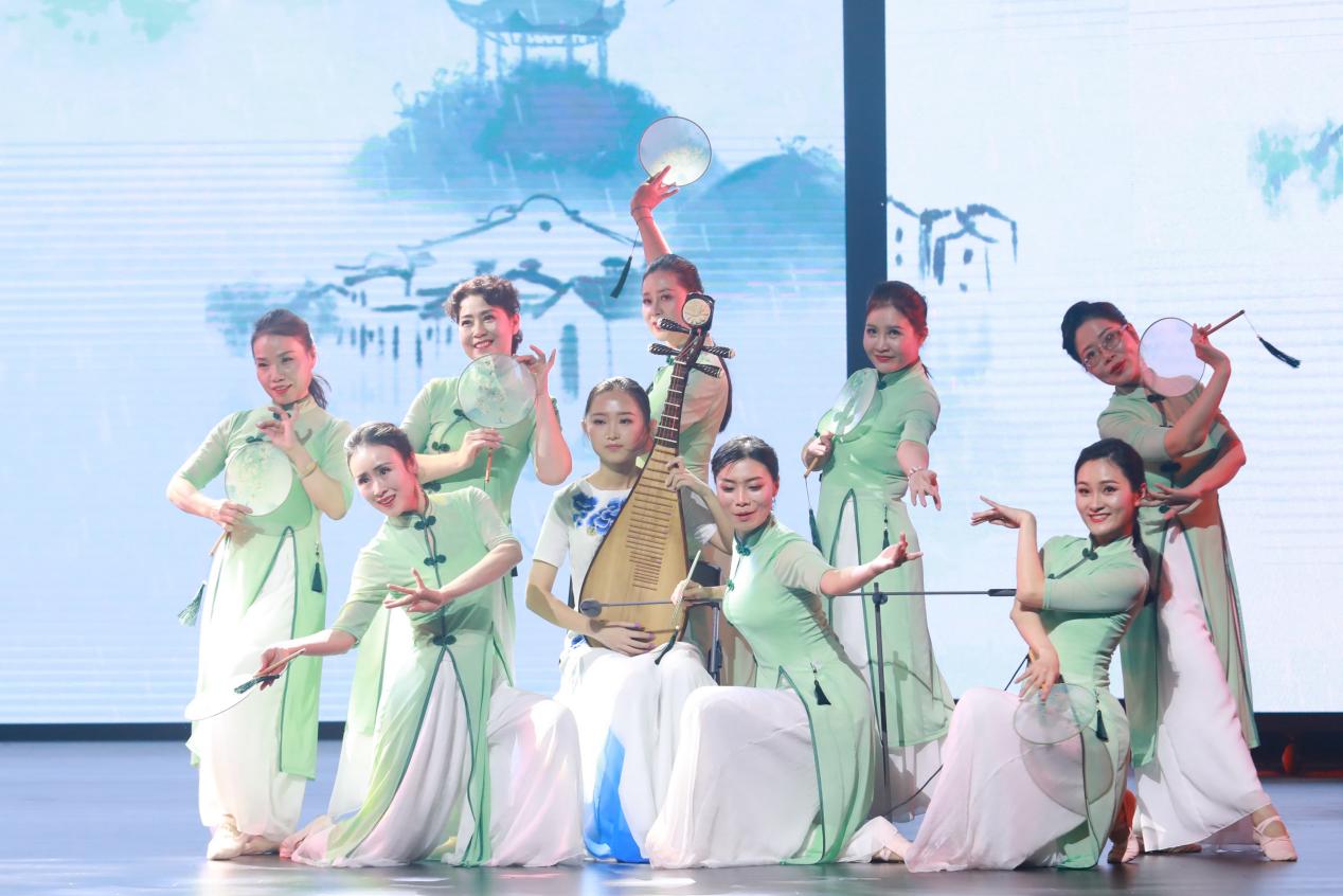 2021年12月23日 2022新年晚会 摄影:孟娜 (14) 2021年12月23日 2022新年晚会 摄影:孟娜 (14)